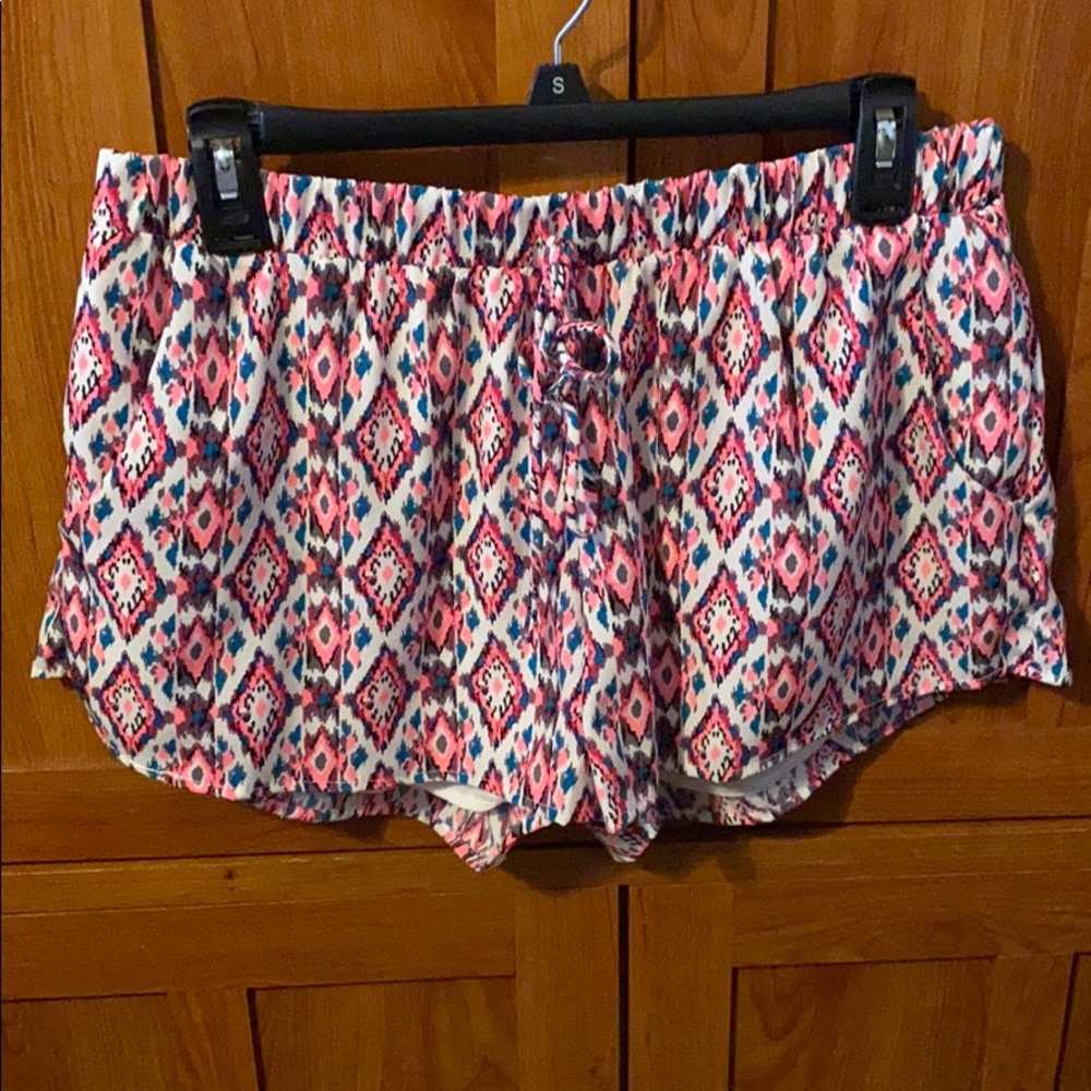 Printed shorts *brand new*